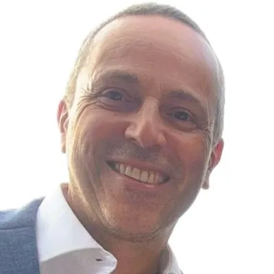 Eric Locarni — fondatore di Beer & Bev Partner, esperto di crescita beverage e FMCG in Africa, Medio Oriente e Oceano Indiano